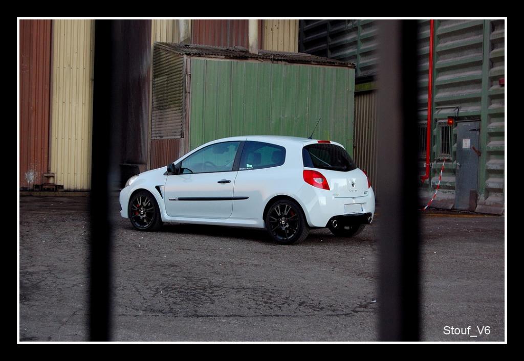 [Renault] Clio RS - Page 3 Dsc_1872-2493617