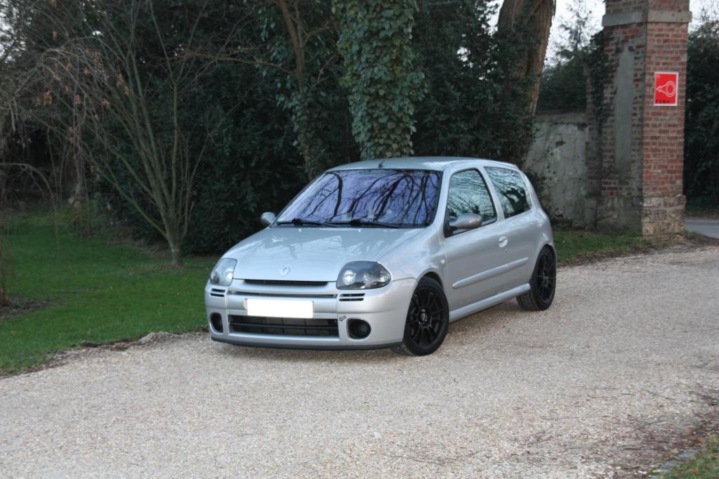 [Renault] Clio RS - Page 4 Photo-035-26693f9