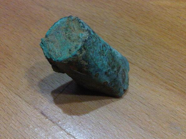 fragment de bronze a ID Img02920-20110129-1949-25049cc