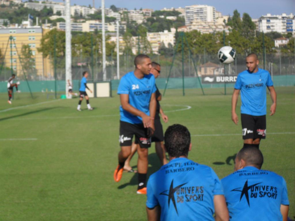 ETOILE FRÉJUS-St-RAPHAËL FC // NATIONAL CLUB ET STADE  - Page 2 Sdc18141-2c97b59