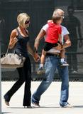 Victoria & David shopping in LA 2007-07-24 Th_86319_celeb-city.eu_Victoria_Beckham_Beckham_Shopping_in_LA__x115_123_895lo