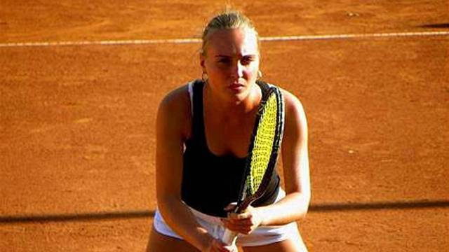 Yeni Kournikova hayatını kaybetti Tennn-640