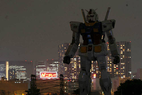 ► Real Gundam has born !! 18 meter! 4101661851c6aabde6be2c0883f2902707aecad