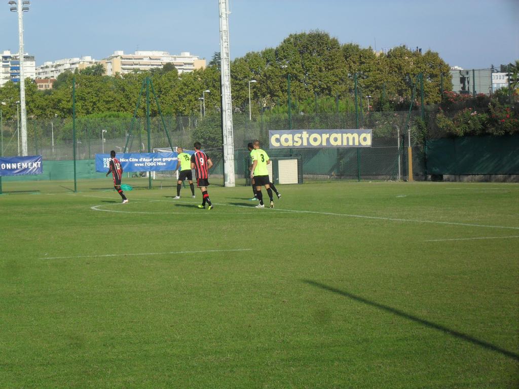 ETOILE FRÉJUS-St-RAPHAËL FC // NATIONAL CLUB ET STADE  - Page 2 Sdc18155-2c99ad1