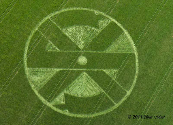 Crop Circle 2011  - Page 9 Gb895-2a09732