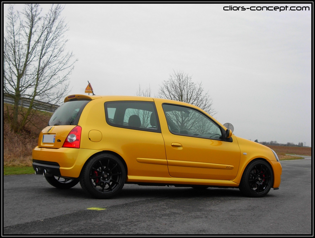 [Renault] Clio RS - Page 5 Clio-rs3-4-3021233