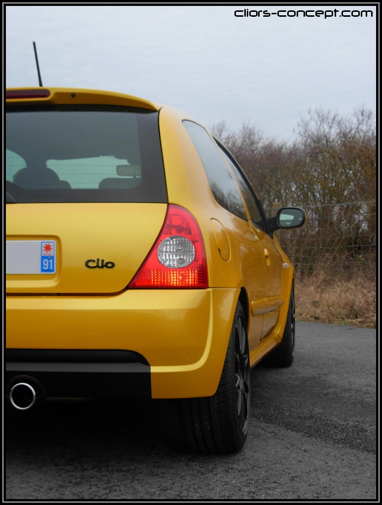 [Renault] Clio RS - Page 5 Clio-rs3-3-3021261