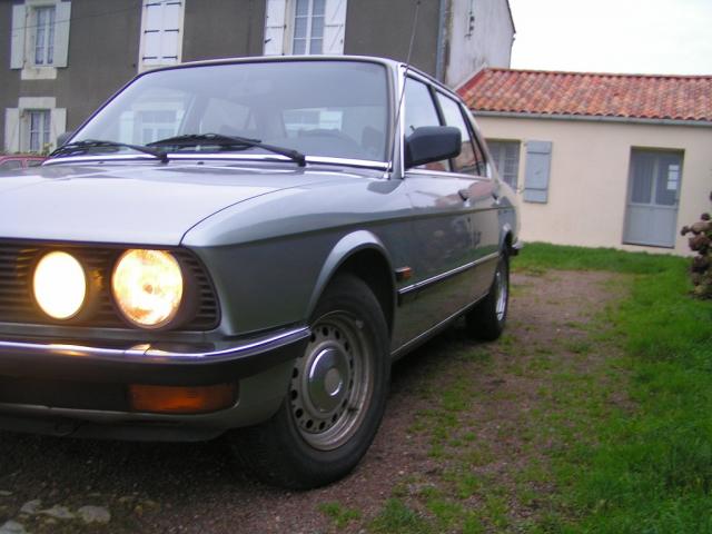 BMW 528i e28 Pict0767-3063850