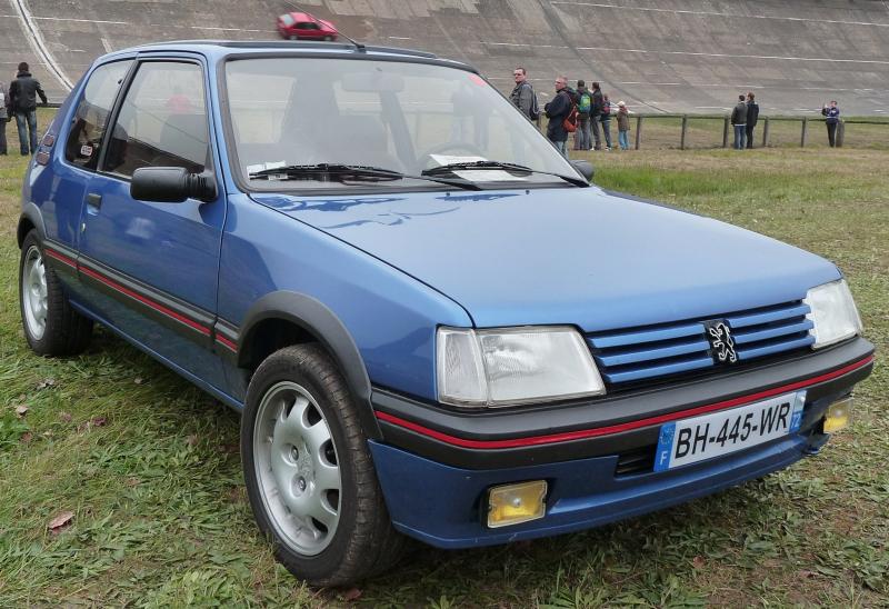 Les Peugeot 205 croisées dans la rue - Page 4 P1350764-3459afb