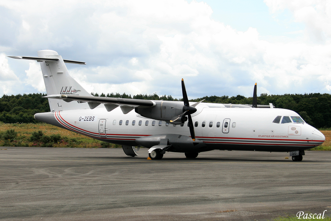 ATR 42-320 Blue Islands G-ZEBS le 07.08.12 Ada-1-36f1a12