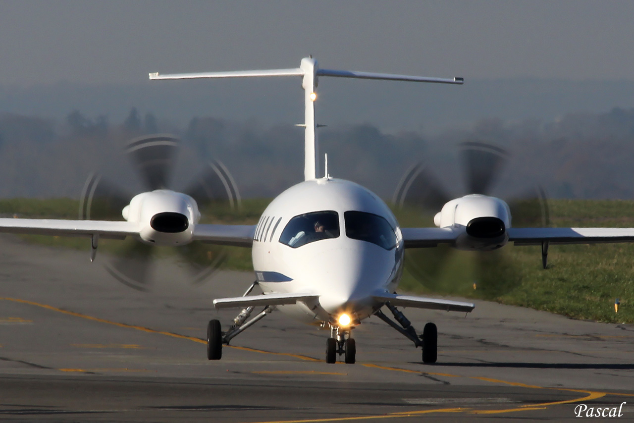 Piaggio P-180AM Avanti MM62159 Italian Air Force le 01.12.12 Italia-2-copie-3a03588