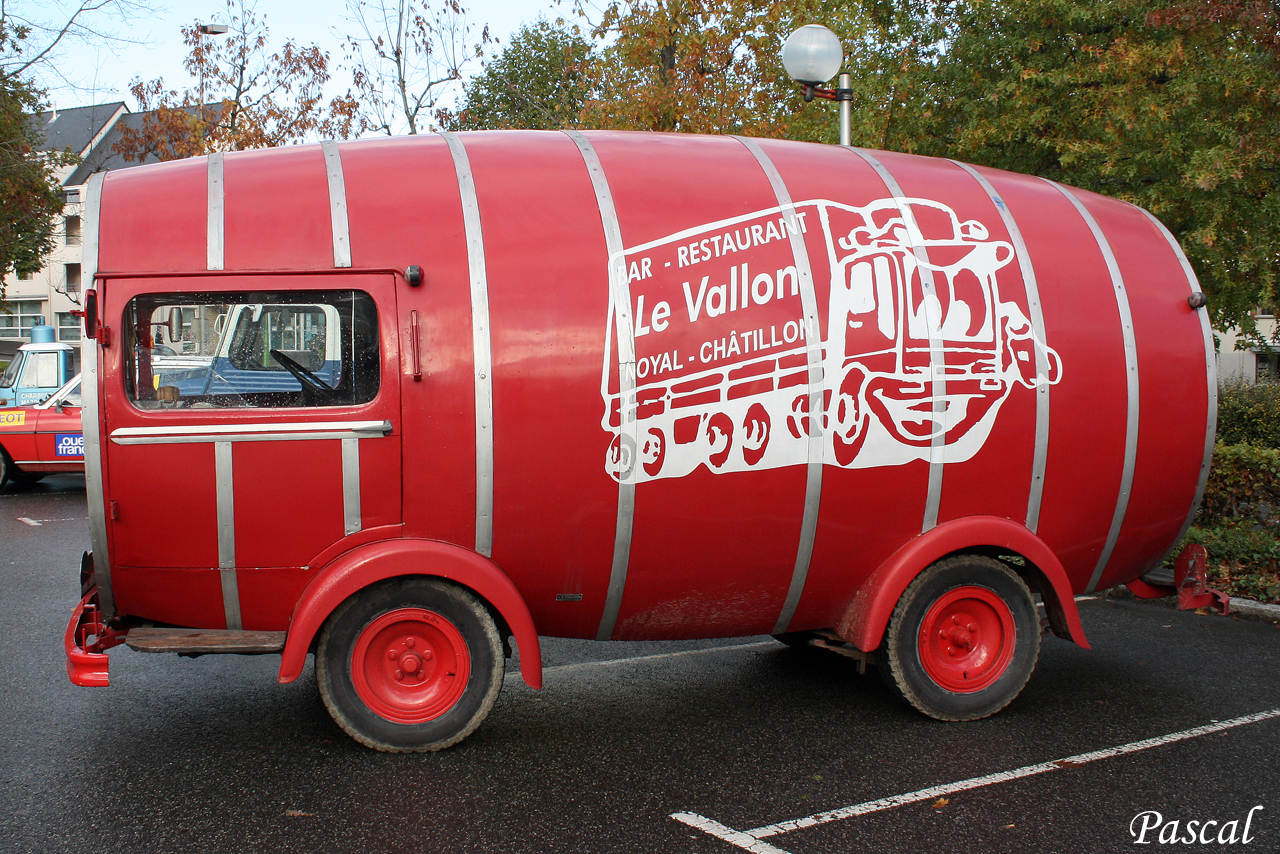 Véhicules de la caravane publicitaire du Tour de France  Velt-15-copie-39442e5