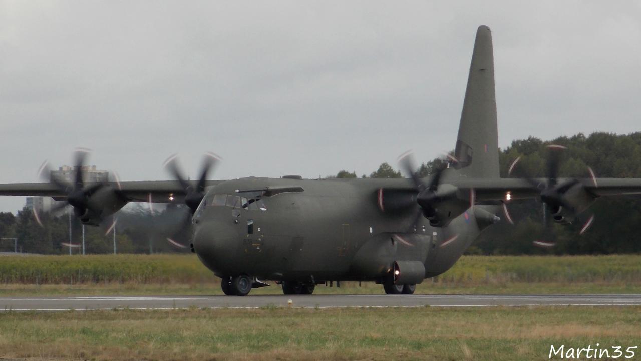 C-130J-30 Hercules (L382) Royal Air Force ZH878 le 29.09.12 - Page 2 Divers-le-29-et-30.09-54--3859102