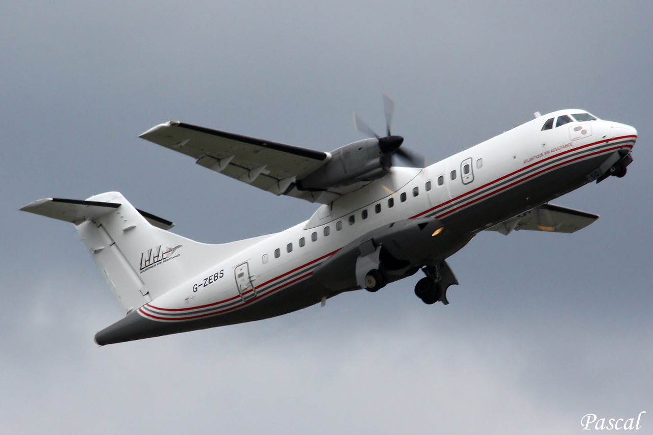 ATR 42-320 Blue Islands G-ZEBS le 07.08.12 Ada-5-36f1a48