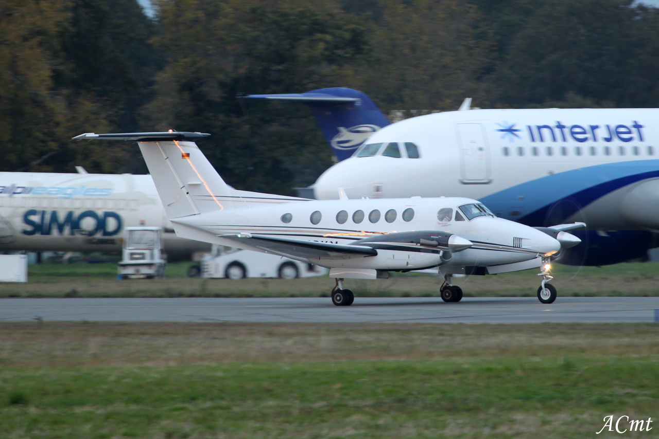 Airbus A320-214 Interjet XA-BAV / D-AUBU le 08/11/12 Din-14-copie-3970e44