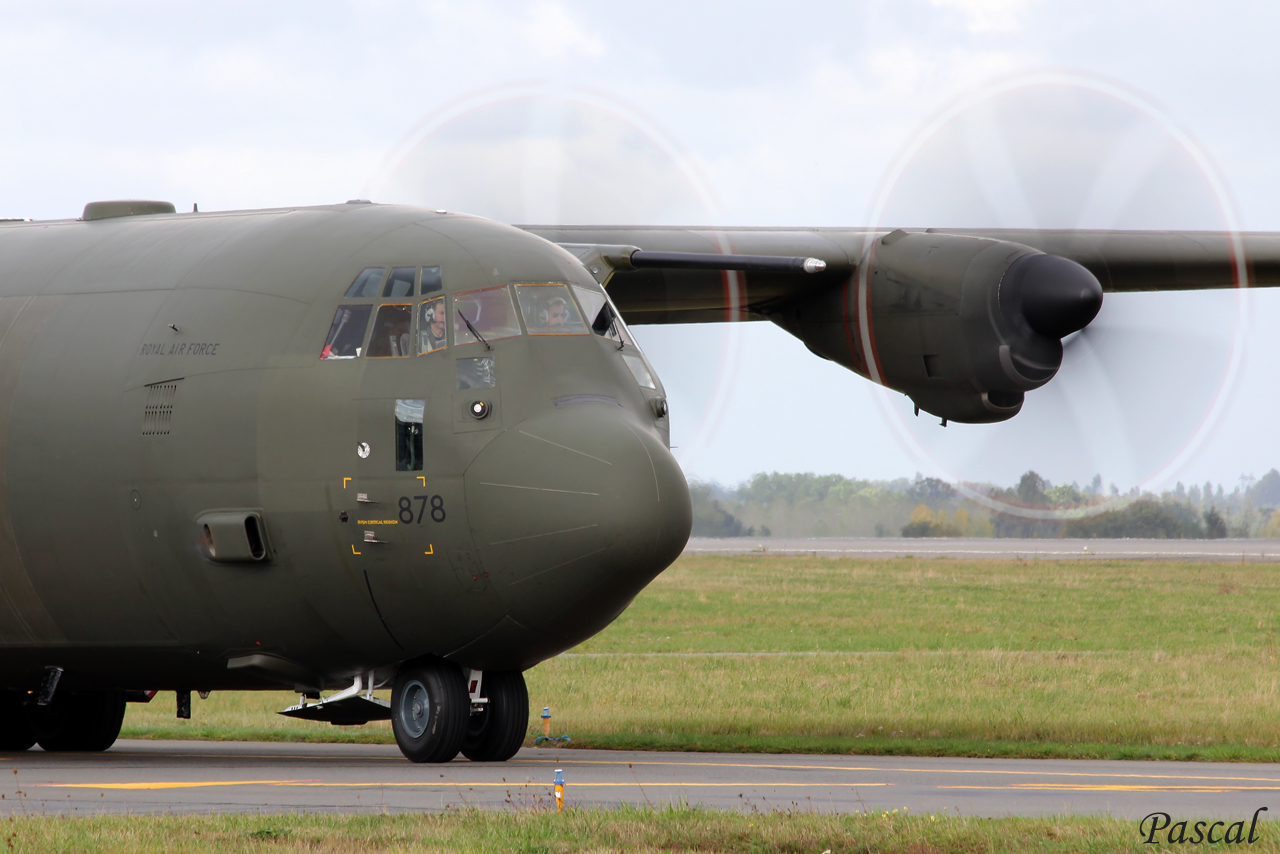 C-130J-30 Hercules (L382) Royal Air Force ZH878 le 29.09.12 C-raf3-3851a49