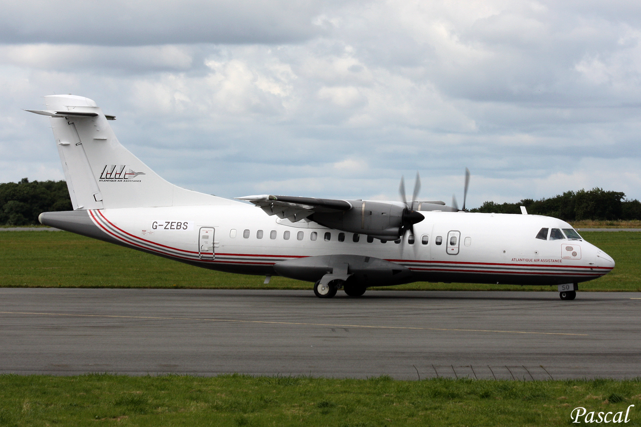 ATR 42-320 Blue Islands G-ZEBS le 07.08.12 Ada-2-36f1a22