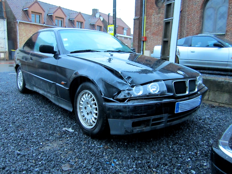 Achat d'un petit E36 coupé 318is Img_1397-3a2ca9e