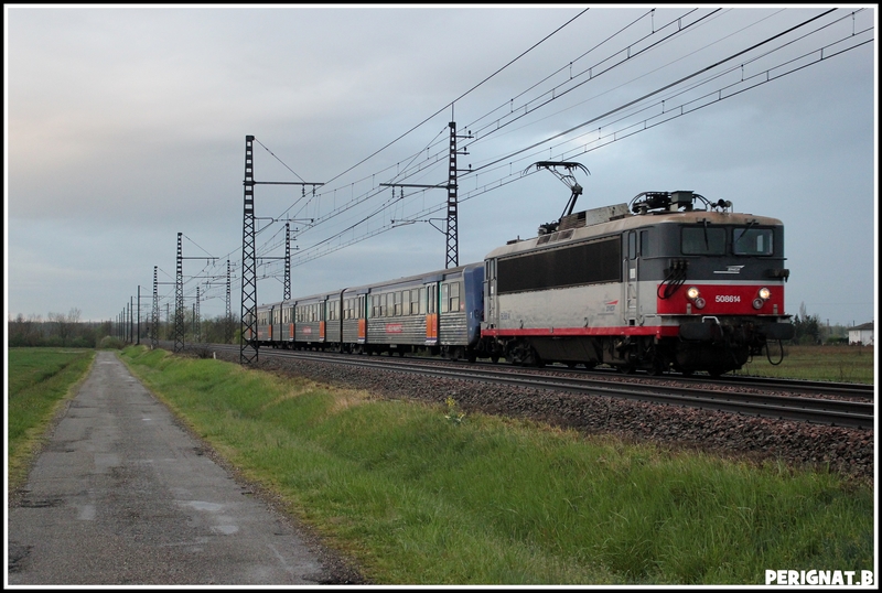 Photos et vidéos de la ligne Bordeaux - Toulouse - Narbonne - Sète (2007-2013) - Page 39 04-ter-871810-3d62270