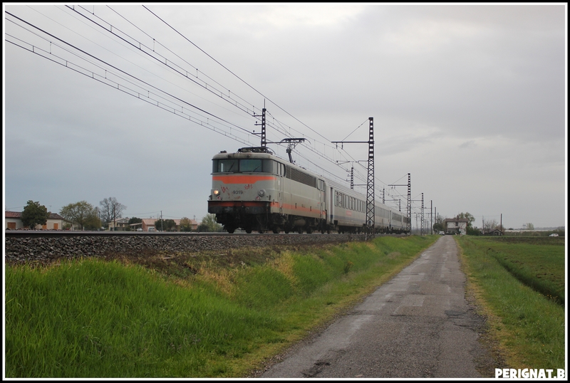 Photos et vidéos de la ligne Bordeaux - Toulouse - Narbonne - Sète (2007-2013) - Page 39 09-ter-brive-te-3d62212