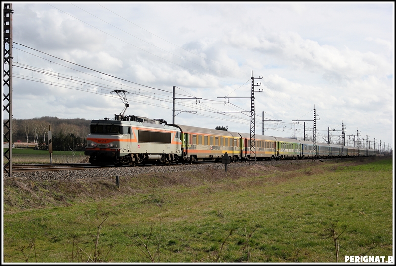 Photos et vidéos de la ligne Bordeaux - Toulouse - Narbonne - Sète (2007-2013) - Page 35 02-corail-teoz-3c792d7