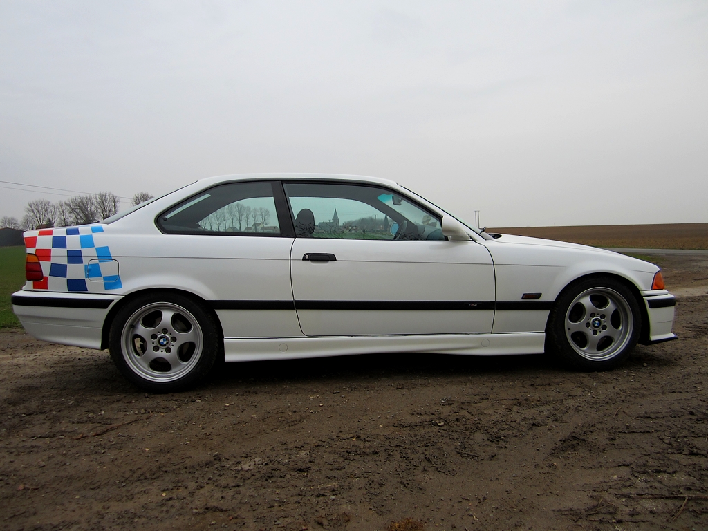 Achat d'un petit E36 coupé 318is - Page 7 Img_2013-3d55064