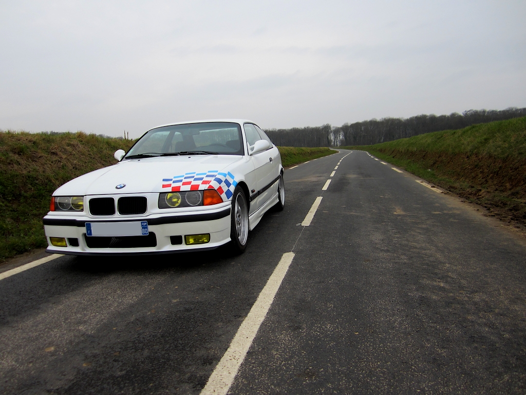 Achat d'un petit E36 coupé 318is - Page 7 Img_2014-3d55079