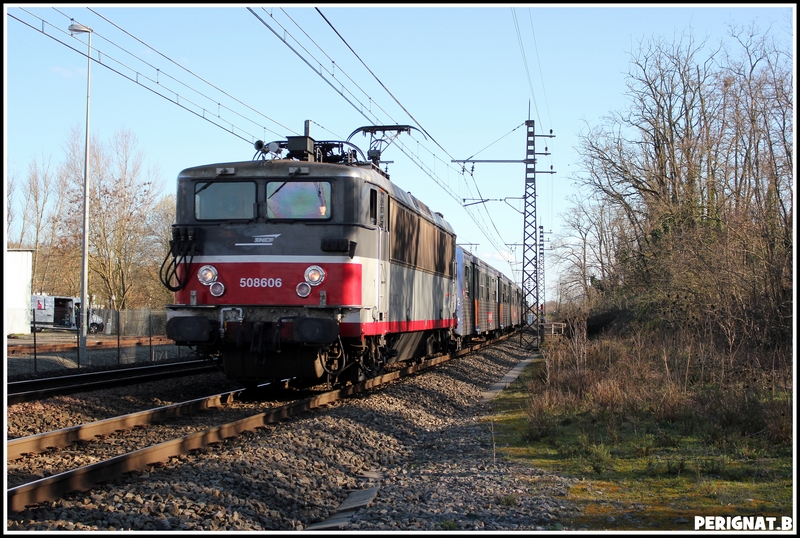 Photos et vidéos de la ligne Bordeaux - Toulouse - Narbonne - Sète (2007-2013) - Page 35 14-ter-871830-3c79370