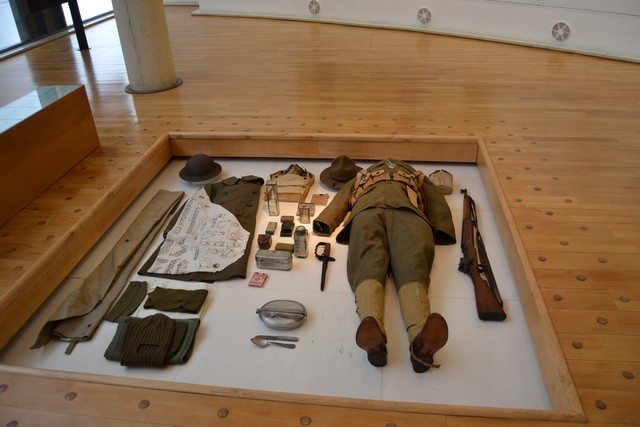 Sortie dans deux musées de la Somme. Dsc_0020-3bf7220