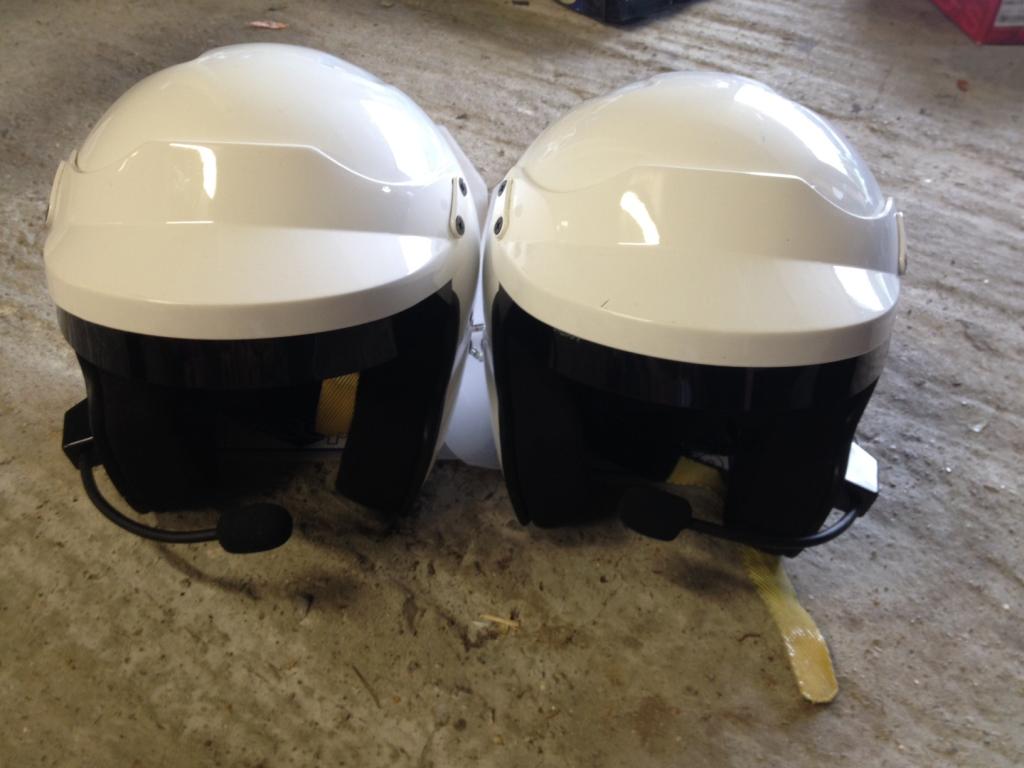 [Vends] 2 Casques pour rallye homologué HANS Photo-49--3b7bb6e