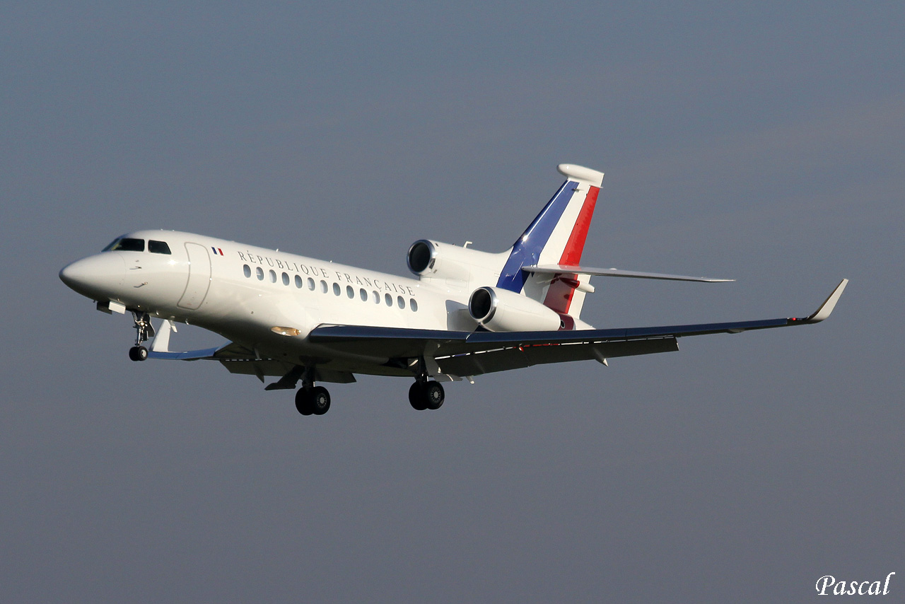 Dassault Falcon 7X République Française F-RAFB "Cotam 004" le 16.11.13 Rec-35-copie-422b348