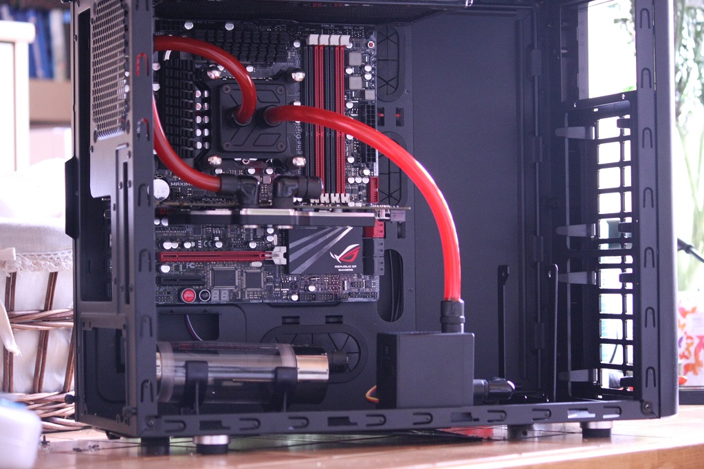 Fractal Design ARC Mini RoG Img_0094-3e068de