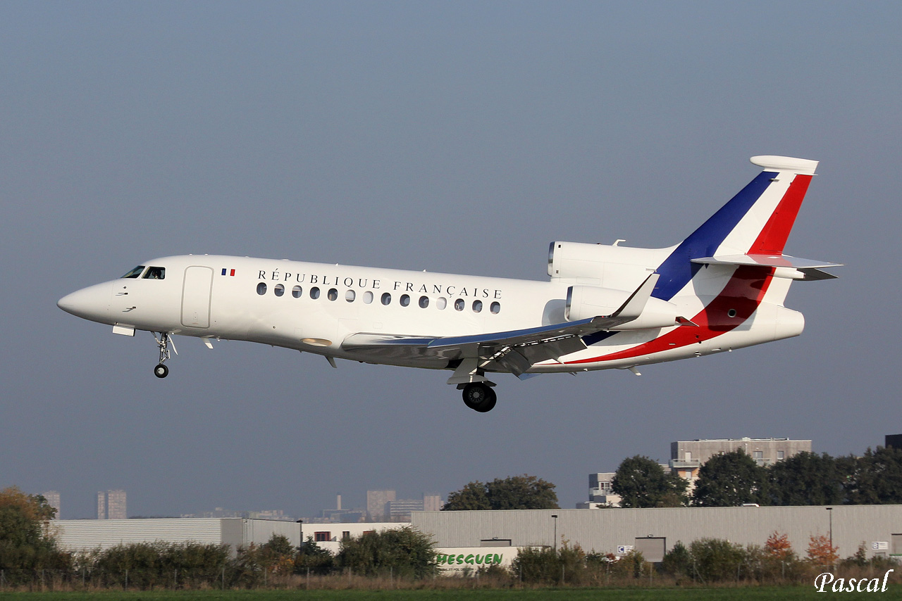 Dassault Falcon 7X République Française F-RAFB "Cotam 004" le 16.11.13 Rec-36-copie-422b35b