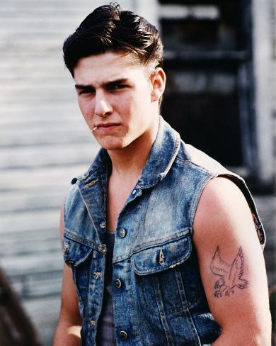 Seriously, how did tom cruise get famous? - Page 2 Tom-cruise-the-outsiders-1983