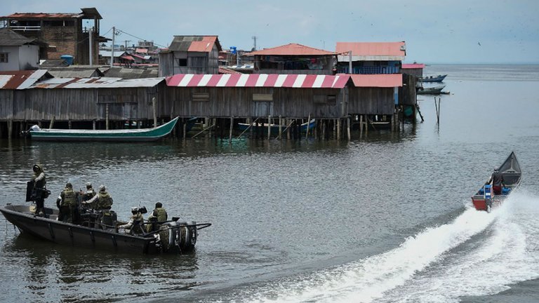 Colombia, sus problemas y como afecta a sus vecinos y al mundo D0ySeRc