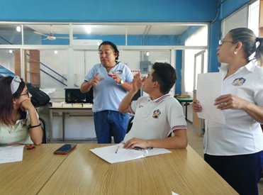 Actividad en la biblioteca de la Escuela Normal Urbana en Tabasco XVGThF5