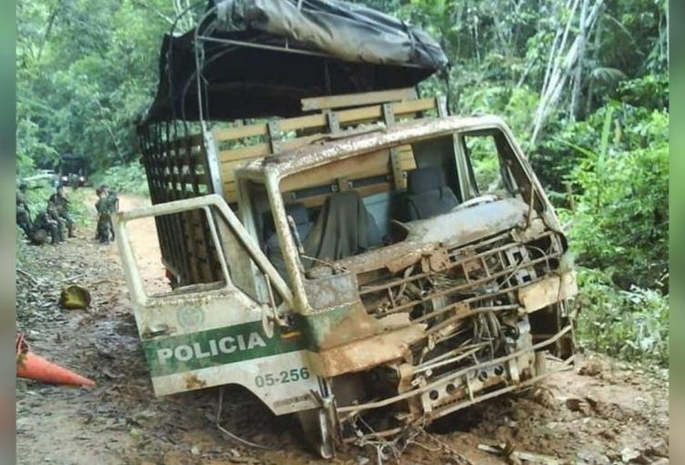 EJÉRCITO COLOMBIANO Y POLICÍA NACIONAL DE COLOMBIA - Página 3 H20ez5v