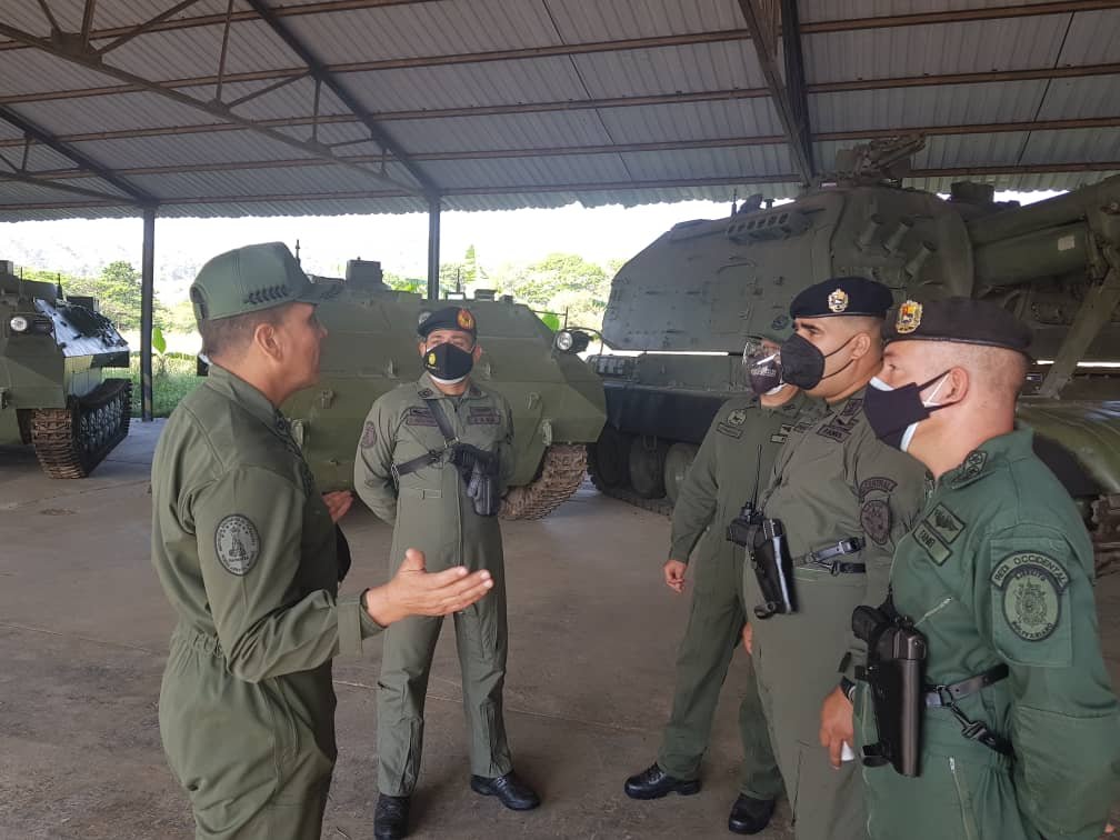 ARTILLERÍA DEL EJÉRCITO BOLIVARIANO - Página 2 IGQKUXI