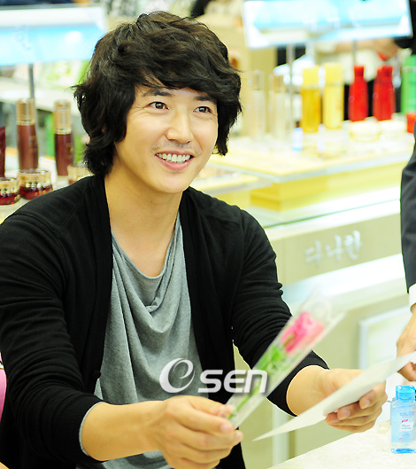 [16.10] Yoon Sang Hyun -Promotion pour RGII 200910161734022100_1