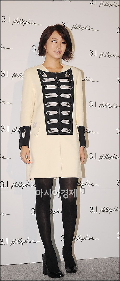[16.10] Seoul Fashion Week S/S (Yoon Eun Hye, Kim Bum, Lee Ji Ah, So Ji Sub, Bigbang) 2009101613170111971_1