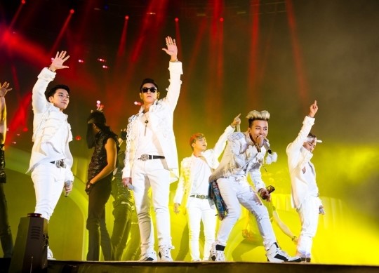 [ĐBCB] Nhật kí BIGBANG Star Column - Những câu chuyện ngoài lề ALIVE WORLD TOUR (Full) 114046387_07