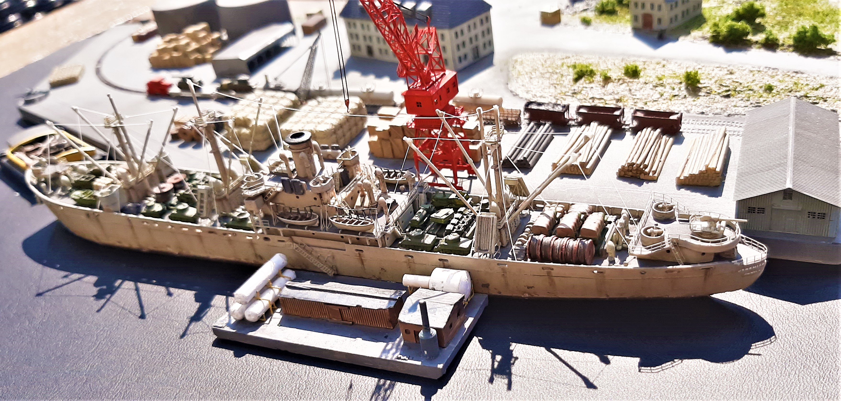 Liberty ship Jeremiah O'Brien [Trumpeter 1/700°] de Nesquik PYJ2gew