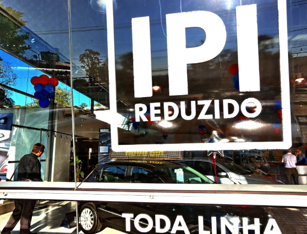 Ranking de Vendas - Agosto de 2.012 Venda-de-carros-com-ipi-reduzido-1346086506471_615x470