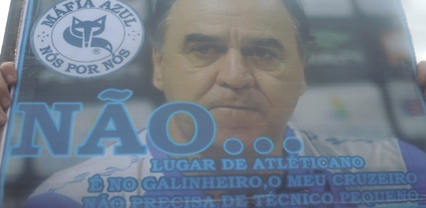 As Marias fizeram o que o Palmeiras não conseguiu ! Tecnico-marcelo-oliveira-e-alvo-de-protesto-de-torcedores-do-cruzeiro-8112012-1352404595370_615x300