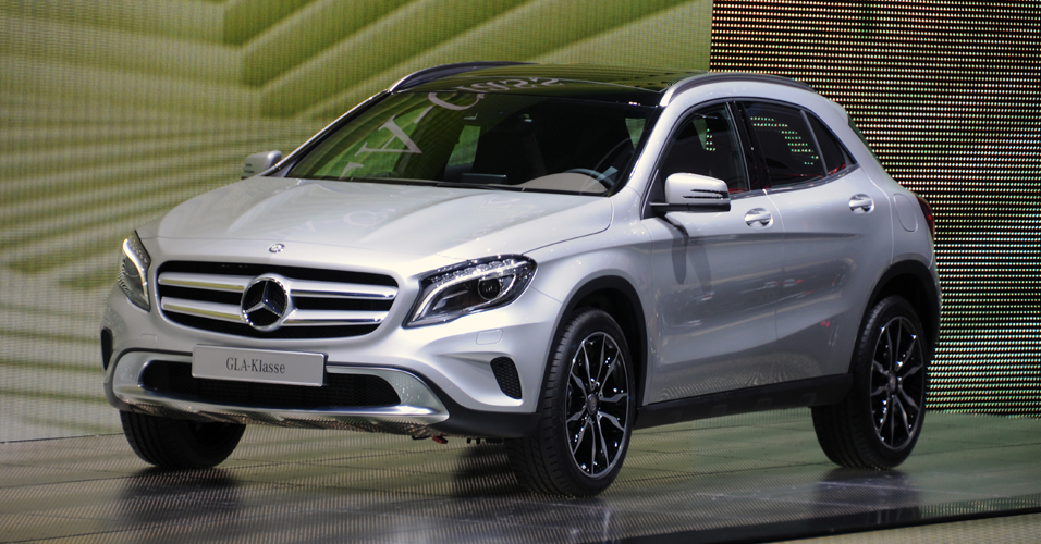 Mercedes poderá fabricar compacto no Brasil - Página 9 Mercedes-benz-gla-2014-1378857630365_956x500