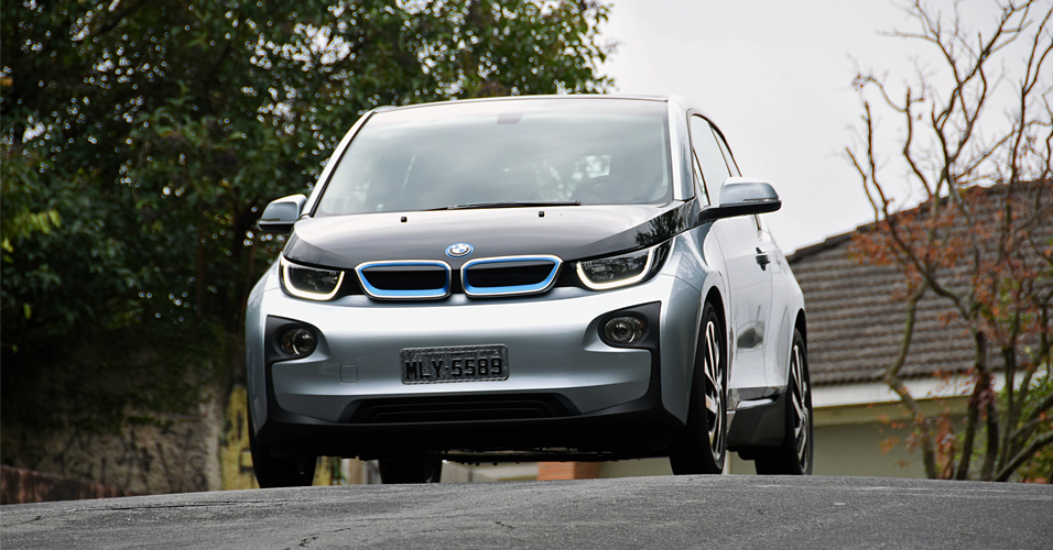 Carros élétricos no Brasil - Página 16 Bmw-i3-1438236129263_956x500