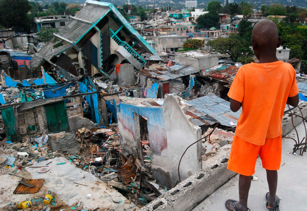 Pour une Prolongation de la Misère et les Taudis en Haiti - Page 3 H16_22503807