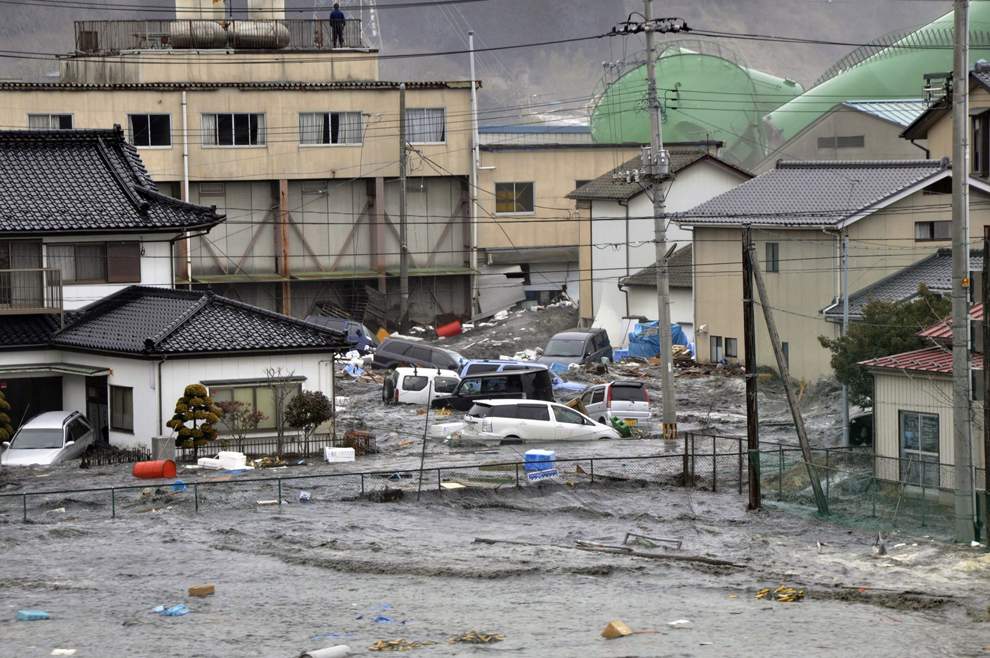 Tragedia din Japonia in imagini Bp20