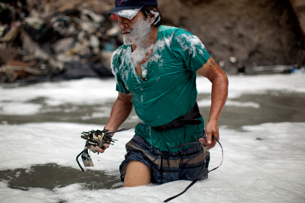 [The Big Picture] “The Mine - Guatemala” – mưu sinh trên đống rác