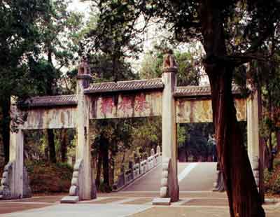 Menelusuri Budaya China Dari Ajaran Konfusius (Ringkasan) Kong3